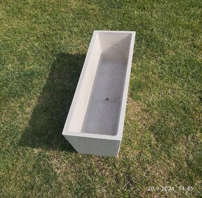 Betonový květináč 70x22x25 - 3
