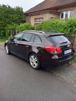 Chevrolet Cruze SW Combi 2.0 tdi 120kW rv 2012 - 3