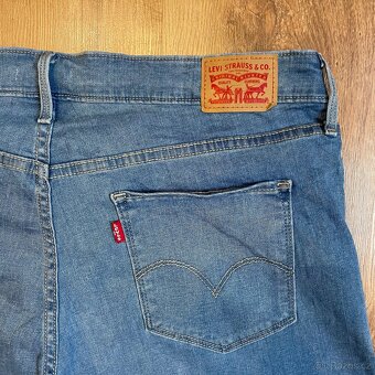 Džínové Levis jorts kratasy - 3