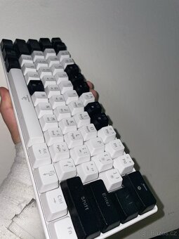 Mechanická Klávesnice 60% brown switch - 3