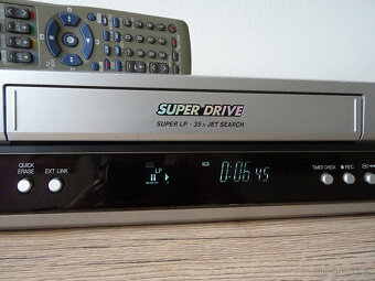 Špičkový videorekordér PANASONIC NV-HV60, 6 hlav,Hifi Stereo - 3