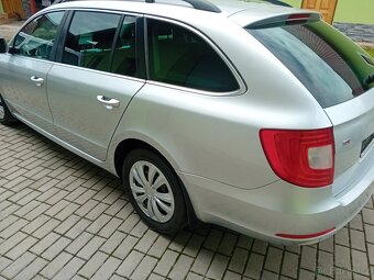 Škoda Superb 2.0tdi,2012,combi, nová STK. - 3