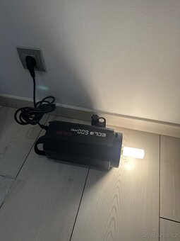 Jinbei Digitální studiový blesk ECL-V-600Pro - 3