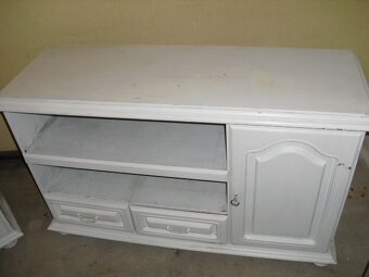 komoda mala +velká.,,,,,MASIV - 3