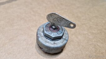 Spínací skříňka JAWA 2ks - 3