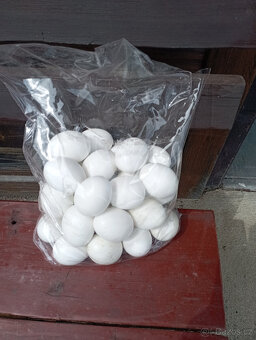 Prodám dva bazénky, infralampu, infražárovku, umělé podkladk - 3