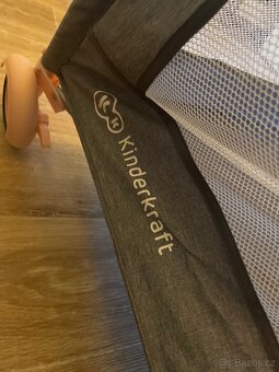 Kinderkraft postýlka cestovní Joy pink s doplňky - 3