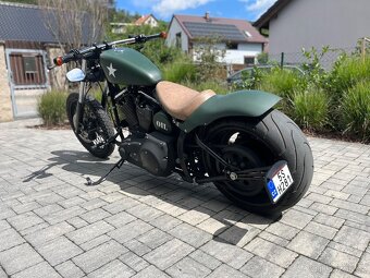 Unikátní stavba Harley Davidson fxstc Softail Custom - 3