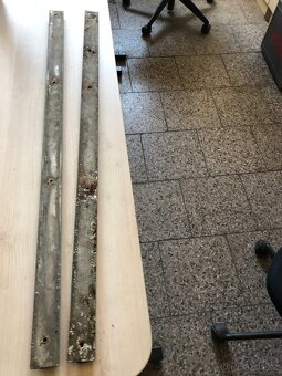 wartburg 311 lišty předních dveří - 3