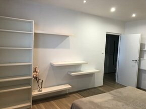 Prodej bytu 2+kk 45 m² - Pardubice - 3