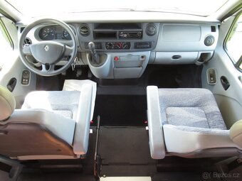 Renault JOINT 3.0 DCi, 6 míst, Klima, Solar, Kamera, Nosič - 3