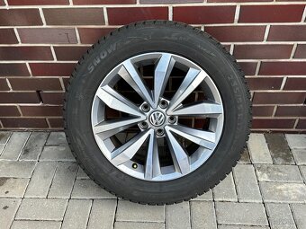 Volkswagen Tiguan Alu kola 7Jx17 ET45 Zimní gumy - 3