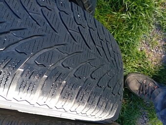 Pneu235x 65x17nokian - 3