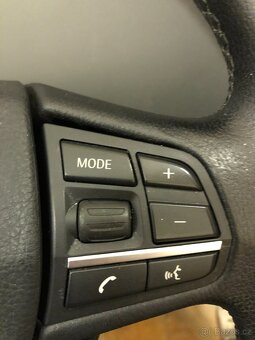 BMW F10 F11 volant - 3