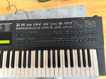 Yamaha DX7IID - 3