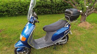 Skútr Piaggio Sfera 125 - 3