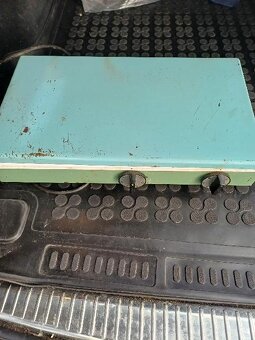 nepoužitý elektrický dvouplotýnkový vařič ETA - 3