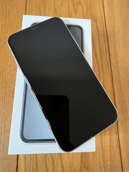 iPhone XR 256 GB - 3