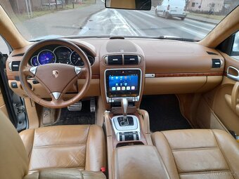 Porsche Cayenne Turbo Europe - 3