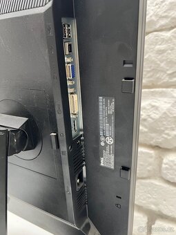 Monitor Dell P2210f - 3