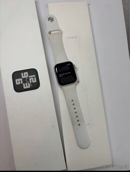 Apple watch SE 2022 40mm - 97% baterie - 3