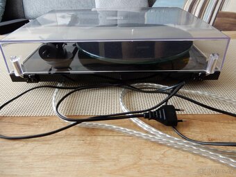 Gramofon Pro-Ject T1 - 3