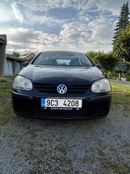 Volkswagen Golf 5 1.6 - 3