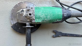 Set úhlových brusek Hitachi G13SN2 + G23SW2 - 3