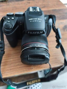 FUJI FINEPIX HS20 EXR - 3