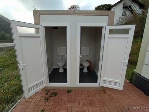 Obytný kontejner o rozměru 2,4 x 2,4 m včetně WC - 3