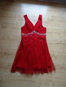 Plesové šaty s perličkami, vínové - 3