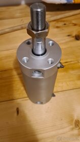 Pneumatický válec - 3