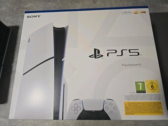 PlayStation 5 Slim s mechanikou - 3