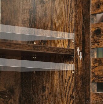 Nová nástěnná skříňka Vasagle - 3