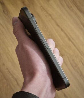 Google Pixel 10 128GB Obsidian - 3