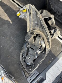 Zední levé před Face světlo BMW E60 - 3