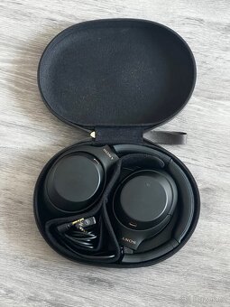 Sluchátka Sony WH1000-XM4 - 3