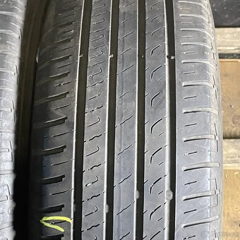 Letní pneu 215/65 R16 102V Barum 4,5mm - 3