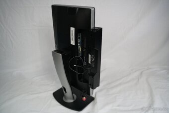 Dell U2212HMc K dispozici je 6 takových monitorů. - 3