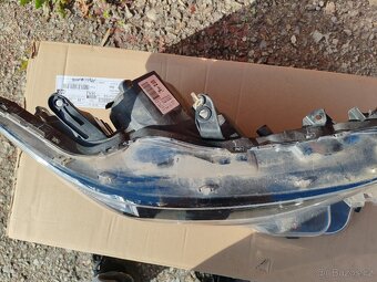81110-02k60 světlo předek pravá FULL LED 81110-02K60 Toyota - 3