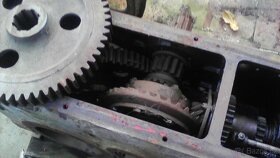 Prodám zetor 25 převodovka - 3