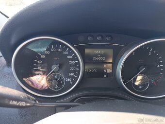Mercedes Benz ML - 3