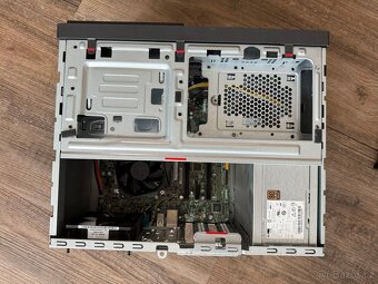 PC Lenovo ThinkCentre M910t Tower - 3