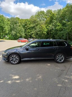VW Passat B8 Variant 2.0TDI 110kW DSG ACC DAB Navi Full LED - 3