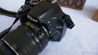 Digitálni zrcadlovka Nikon D3200 + Objektiv 18-55 DX VR - 3