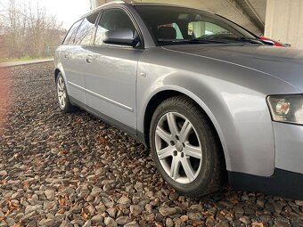 Audi a 4 b6 S-line - 3