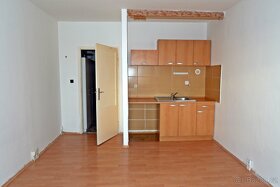 Pronájem, byt 1+kk, 29 m², Moravská Ostrava, ul. Varenská - 3