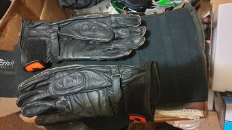 Prodám moto rukavice  zn. Dainese - 3