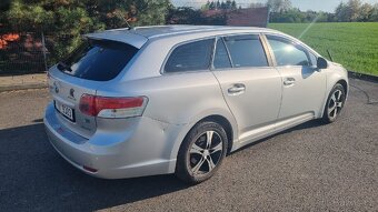 Prodám Toyota Avensis,r.v.2010 - 3