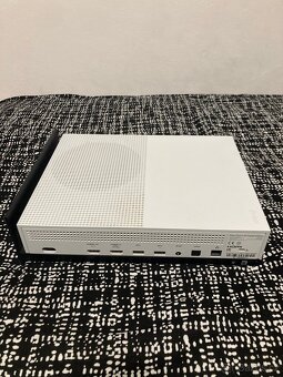 xbox one s all digital - 3